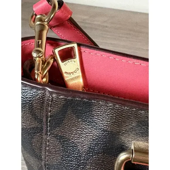 Coach CROSSBODY PURSE Alice Satchel Dark Signature Canvas &‎ Rouge Pink Trim - Picture 7 of 8